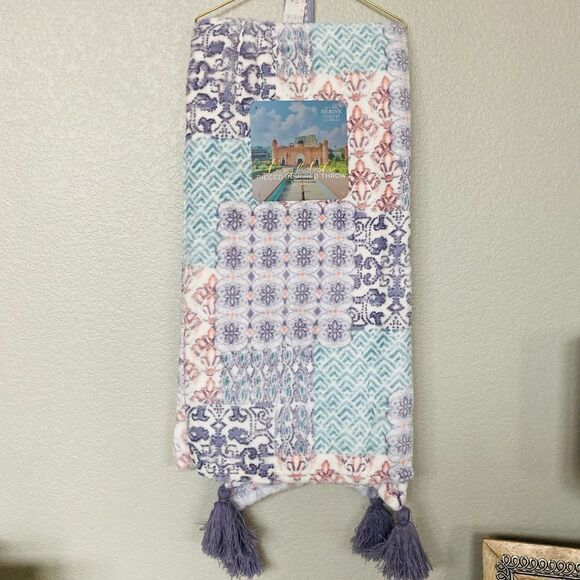 Plush Boho Moroccan Bangladesh Tribal Tassel Throw Blanket - Picture 3 of 4